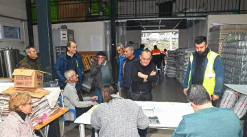 Karabağlar Belediyesi’nden üreticiye kesintisiz destek