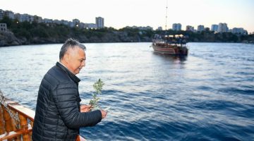 Antalya Muratpaşalılar Hıdırellez’i teknede karşılayacak