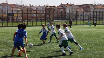 Bursa’daki İlkokul Futbol Şenliği’nde kupalar sahiplerini buldu