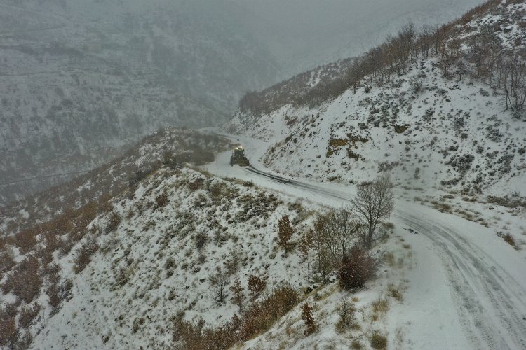 Malatya’da kar 530 mahallenin yolunu kapattı!
