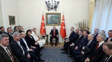 Cumhurbaşkanı Erdoğan, Türkiye’nin Atina Büyükelçiliğini ziyaret etti