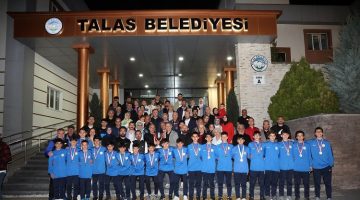 Kayseri Talas Sporcu Fabrikası göğsü kabartıyor