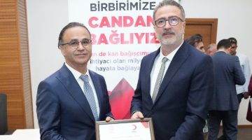 İzmir’de kan bağışçıları sertifikalandı