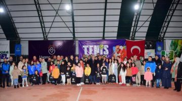 Diyarbakır’da “Uyanış Gençlik” tenis turnuvası sona erdi